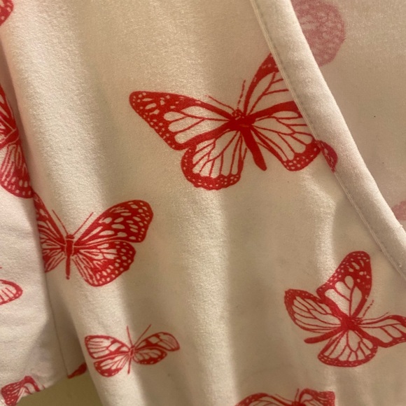 Rue21 White Cream Fitted Cut Out Short Sleeve Tee - Picture 3 of 3